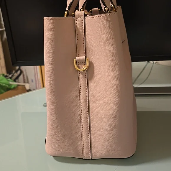 Michael Kors Bag with Crossbody Strap - Picture 6 of 11